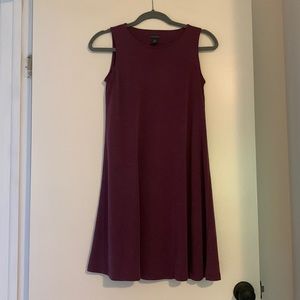 Maroon shift dress. XS